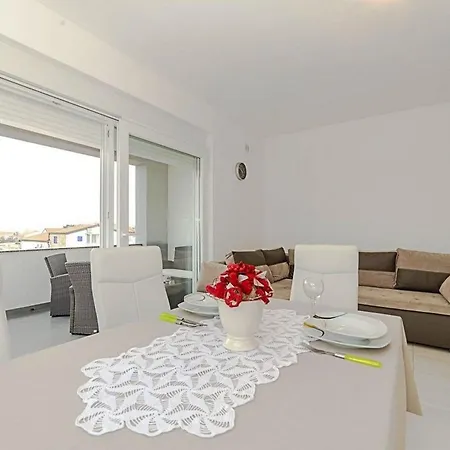 Andreja Apartment Vir